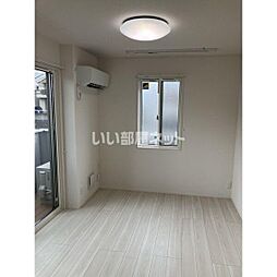 ベルウェル亀岡 101 1階ワンルームのリビング/ダイニング