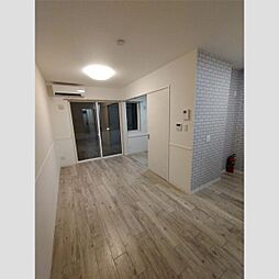 グランディール国見 102 1階1LDKのリビング/ダイニング