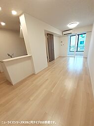 Ｈｅａｌシェード　II 102 1階1LDKのリビング/ダイニング