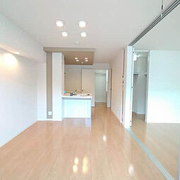 JR越後線 上所駅 徒歩7分の賃貸マンション 1階1LDKのリビング/ダイニング