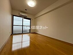 レジデンス106 302 3階1Kのリビング/ダイニング