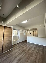 イリスパイラ与次郎テラス 301 3階ワンルームのリビング/ダイニング