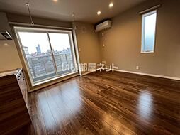 Ｙ’ｓ　Ｐｒｅｓｉｏｕｓ　IX 102 1階ワンルームのリビング/ダイニング