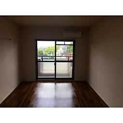 メゾンセラータ平芝 202 2階1Kのリビング/ダイニング