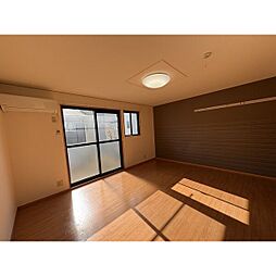 エミネンスB棟 102 1階1Kのリビング/ダイニング