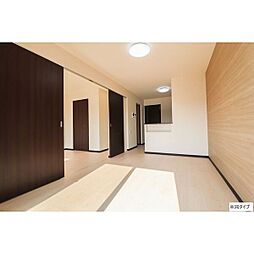 Grand Villa 502 5階1LDKのリビング/ダイニング