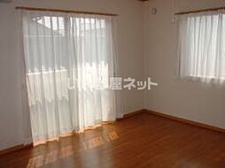 グリーンヒルズII 212 2階1Kのリビング/ダイニング