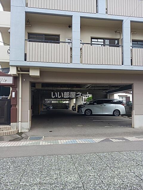 7 / 9