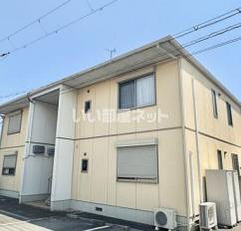 4 / 7