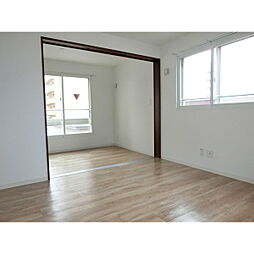 BREEZE南11条 201 2階1LDKのリビング/ダイニング