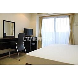 アンプルールフェールスリーズ 201 2階1DKのリビング/ダイニング