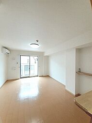 グレイスハイムVI 103 1階ワンルームのリビング/ダイニング