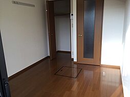 シャイン ルート 綾羅木 203 2階1Kのリビング/ダイニング