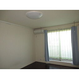 ガノスA・B・C C-103 1階1Kのリビング/ダイニング