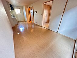 フローラ雪つばき 101 1階1LDKのリビング/ダイニング