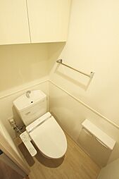 東急田園都市線 三軒茶屋駅 徒歩14分の賃貸マンション 2階1LDKのリビング/ダイニング