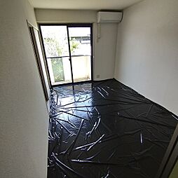 ログパルクC棟 201 2階2DKのリビング/ダイニング