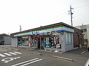 【コンビニエンスストア】ファミリーマート 小牧西島町店まで1135ｍ