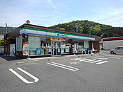 【コンビニエンスストア】ファミリーマート 豊橋多米西町店まで95ｍ