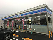 【コンビニエンスストア】ローソン岐阜上芥見店まで932ｍ