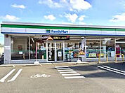 【コンビニエンスストア】ファミリーマート 南町田北店まで721ｍ