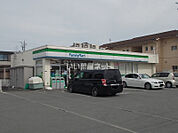 【コンビニエンスストア】ファミリーマート津城山店まで170ｍ