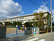 【小学校】広畑小学校まで569ｍ