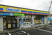 【コンビニエンスストア】ミニストップ 草加新里町店まで1072ｍ