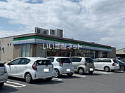 【コンビニエンスストア】ファミリーマート碧南市志貴崎町店まで136ｍ