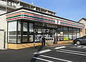 【コンビニエンスストア】セブンイレブン六名東店まで417ｍ