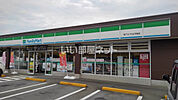 【コンビニエンスストア】ファミリーマート南アルプス古市場店まで907ｍ