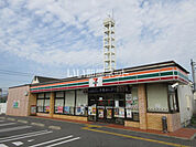 【コンビニエンスストア】セブンイレブン 向日市上植野店まで225ｍ