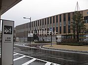 【駅】新高岡まで371ｍ