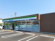 【コンビニエンスストア】ファミリーマート 東陽台二丁目店まで874ｍ