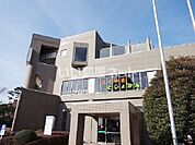 【図書館】郡山市富久山図書館まで1061ｍ