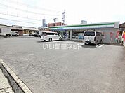 【コンビニエンスストア】ファミリーマート津栄町二丁目店まで920ｍ
