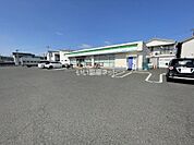 【コンビニエンスストア】ファミリーマート　東岡山駅前店 まで1226ｍ