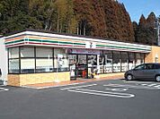 【コンビニエンスストア】セブンイレブン 隼人小田店まで1000ｍ
