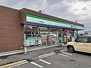 【コンビニエンスストア】ファミリーマート山鹿方保田店まで494ｍ