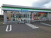 【コンビニエンスストア】ファミリーマート 弘前桔梗野三丁目店まで370ｍ
