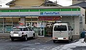 【コンビニエンスストア】ファミリーマート 南中山一丁目店まで1050ｍ