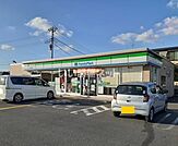【コンビニエンスストア】ファミリーマート 東松山高坂店まで706ｍ