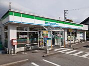 【コンビニエンスストア】ファミリーマート　魚津新角川店まで353ｍ
