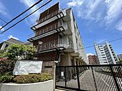 【小学校】新宿区立四谷小学校まで422ｍ