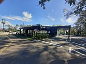 【喫茶店・カフェ】スターバックスコーヒージャパン　上越高田城址公園店まで1437ｍ