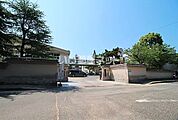 【小学校】下関市立豊浦小学校まで2055ｍ