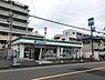 周辺：【コンビニエンスストア】ファミリーマートまで622ｍ