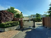 【小学校】藤沢市立六会小学校まで1128ｍ