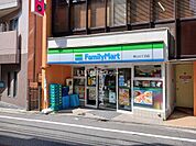 【コンビニエンスストア】ファミリーマート東山三丁目店まで1711ｍ