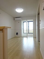 ポルトクレスト 101 1階1LDKのリビング/ダイニング